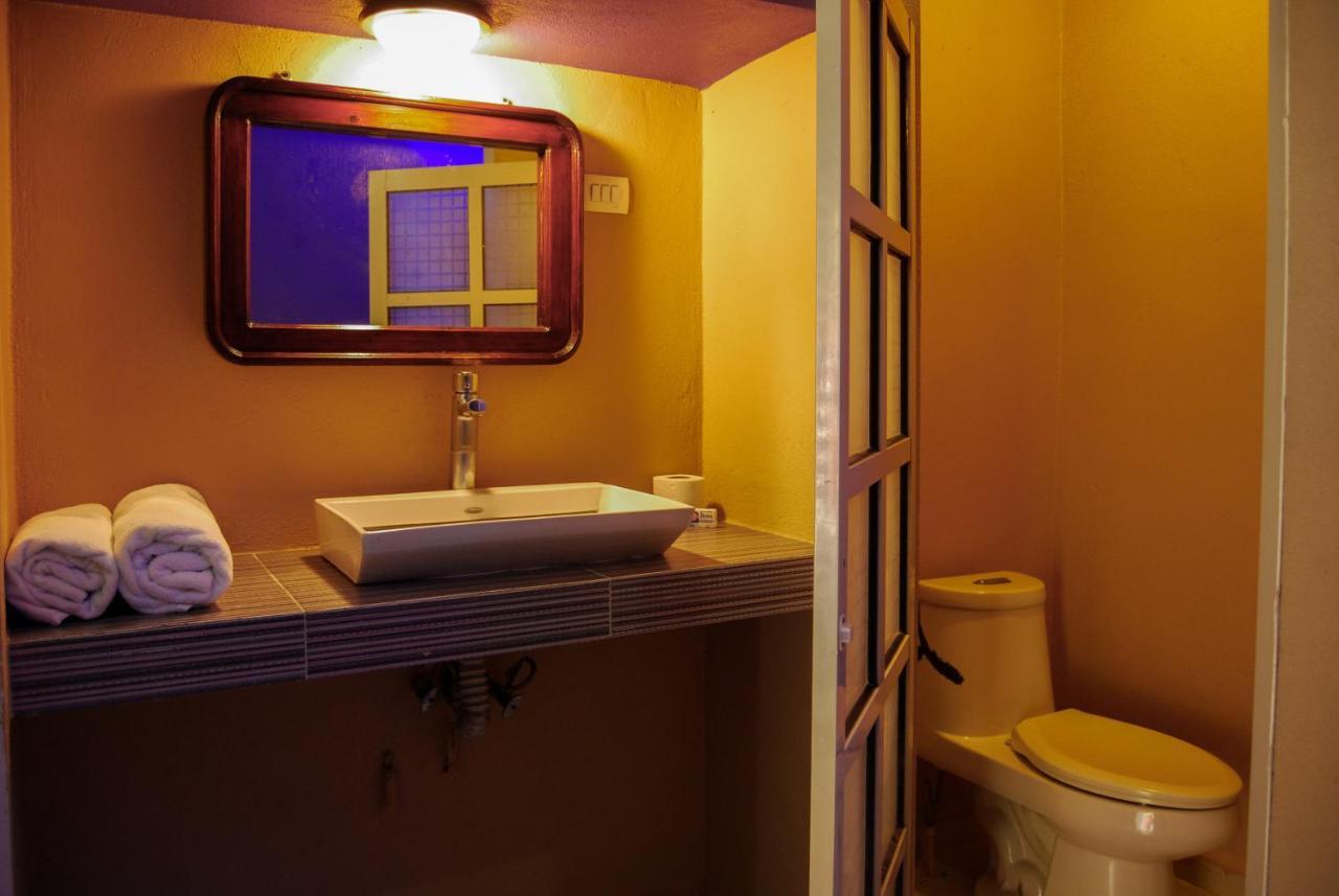 Hotel Oasis Monterrey Zewnętrze zdjęcie